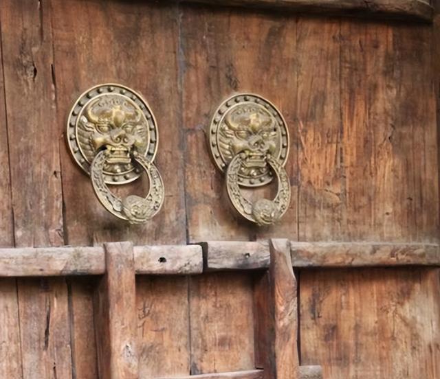 半晌疑云的意思，半晌疑云的意思是什么（凶手留下4大谜团）