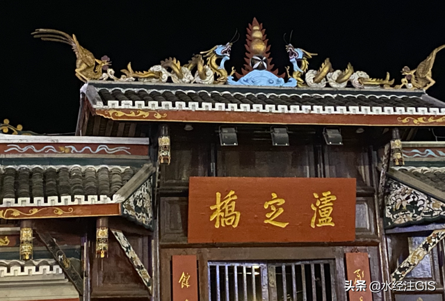 泸定桥在哪条河上，泸定桥在什么河上（康熙钦命修建的泸定桥）