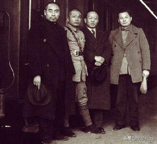 八路军参谋长是谁，八路军三个师长是谁（1949年为何是林彪下级）