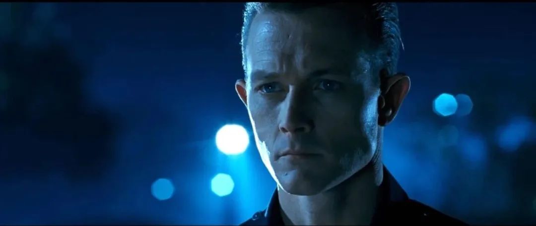 《终结者2》堪称影史经典,液态机器人的惊艳问世,绝对震撼人心