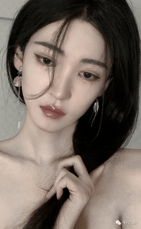 男生变成了女生，关于男生穿越变成女生的小说有哪些（从男性彻底变成女性）