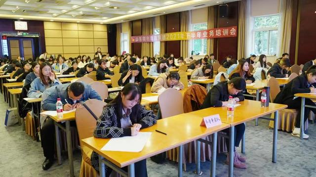 自考十大教育培训机构，怎么选择靠谱的培训机构