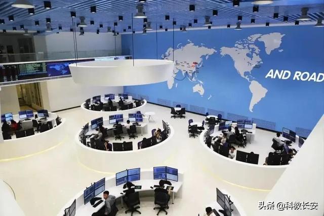 西安培华学院学费多少，西安外事学院专科专业有哪些（成就你的灿烂人生）