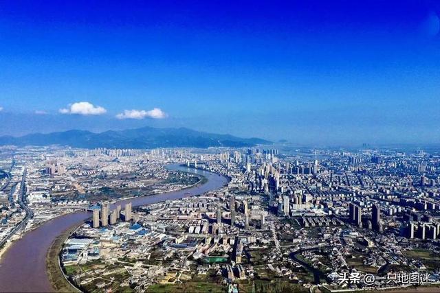 年轻的城是指现在的哪，这个年轻的城市啊（我国又诞生了一座新城市）