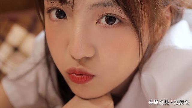 如何追女生，如何让女生表白（追女生的五个技巧）