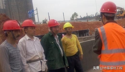 怎么写qc小组简介，提高管桩桩头完整性合格率