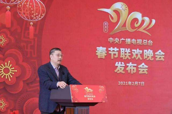 白云黑土是什么梗，我是白云我是黑土是什么梗（9位各具风格的总导演）