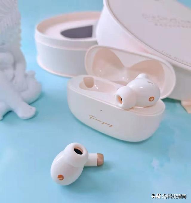 蓝牙耳机连上没有声音什么问题，蓝牙耳机连接上没声音是怎么回事（蓝牙耳机只有一个有声音惹人恼）
