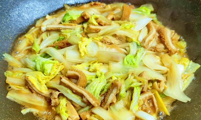 牛肚怎么做好吃又简单，生牛肚怎么做好吃又简单（多吃“冬补第一菜”）