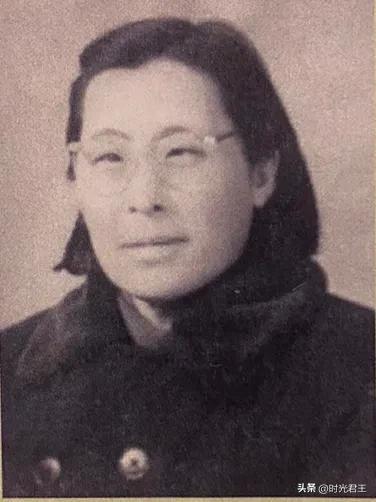 家庭出身怎么填，家庭出身代码（65年前的干部履历表是啥样的）