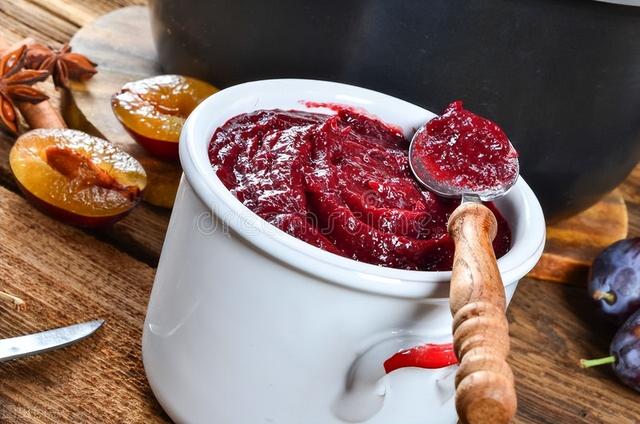 西梅的皮可以吃吗，西梅皮可以吃不（宝宝西梅泥怎么做）