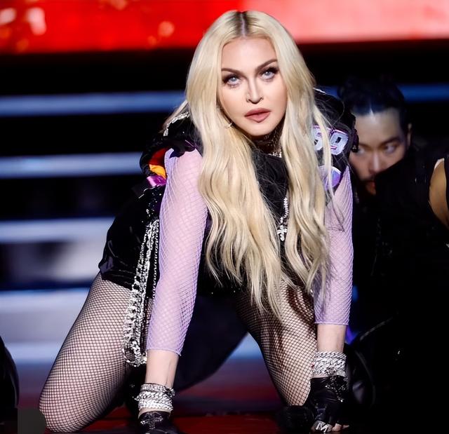 法国最受欢迎的十位女明星是什么，法国人觉得最好看的女明星（10位欧美女星在中国红极一时）