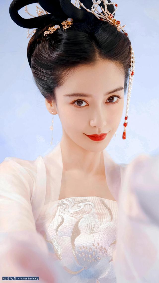 杨颖，微信头像，杨颖（angelababy中秋嫦娥玉兔大片）