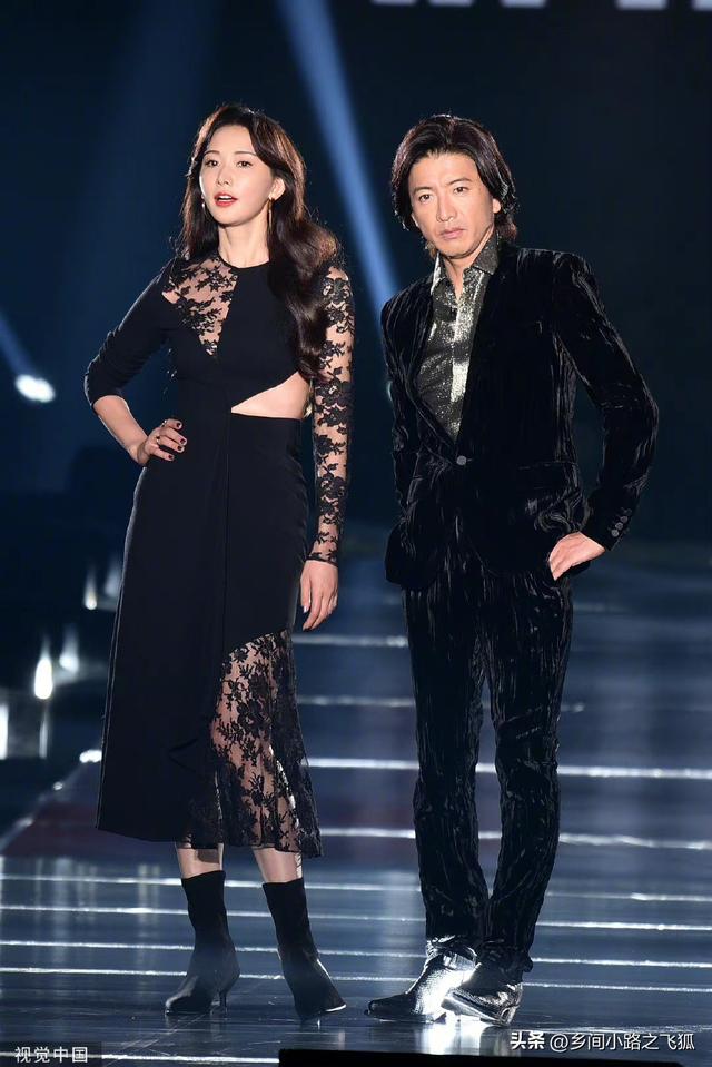 志玲早年舞台走秀，林志玲和木村拓哉走秀旧照曝光