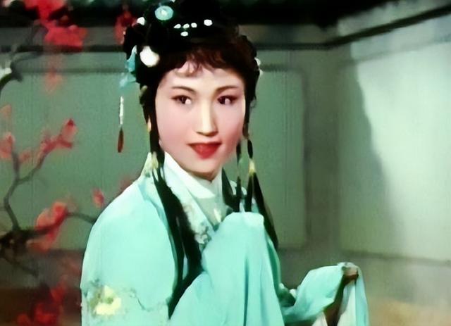 林黛玉和蒋梦婕谁更漂亮，谁配得上“世外仙姝”美誉