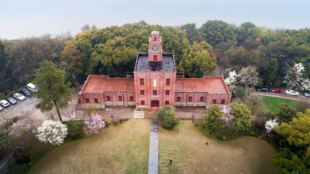 浙江大学主校区(浙江大学各个校区简介)