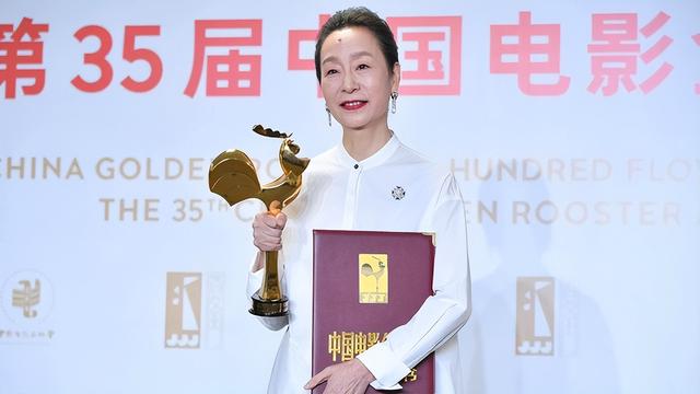 眼神坚定的女生，眼神单纯的女生（2022年摘得桂冠的6位女演员）