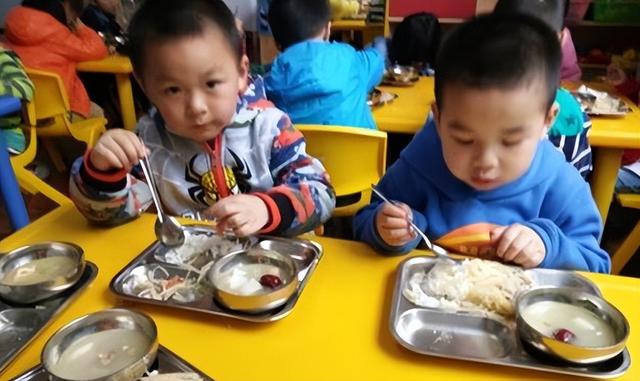 孩子几岁上幼儿园比较合适，宝宝几岁上幼儿园最合适（具备三个能力才能入园）