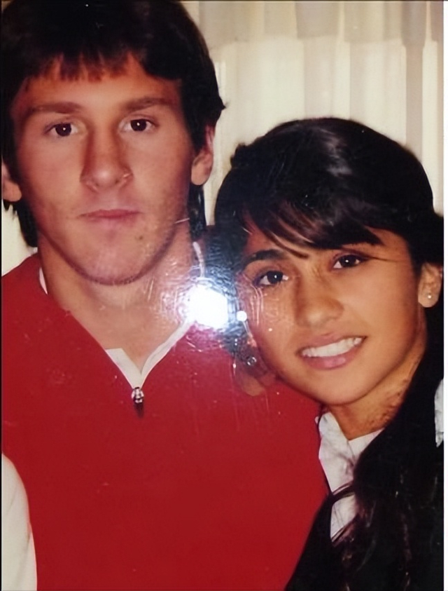 梅西个人资料，9岁起只爱一个女人