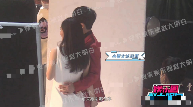 张杰谢娜婚纱照，张杰和谢娜结婚时的样子（女方皮肤松弛面容憔悴）