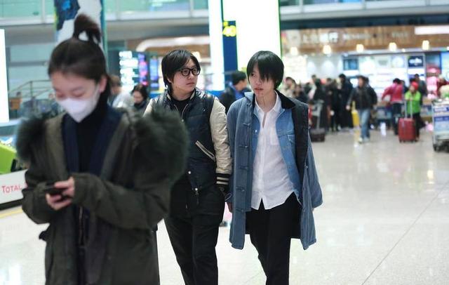 “取向成谜”周冬雨：曾当众内涵马思纯，后与王菲女儿关系引非议