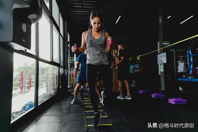 拳击训练方法和技巧，拳击训练方法和技巧视频（浅谈泰拳、踢拳、散打初学者训练优先级）