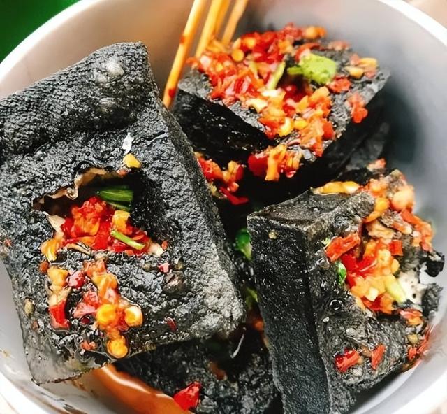 湖南特色美食小吃排名，湖南小吃排行榜前十名（湖南最出名的9道小吃）