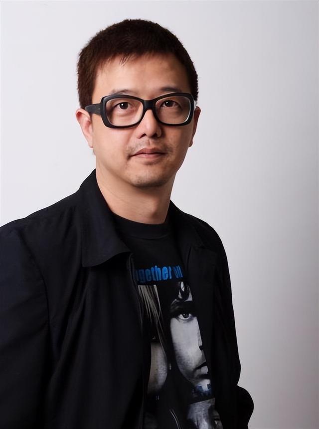 张延个人资料简介，父亲早逝最疼妈妈