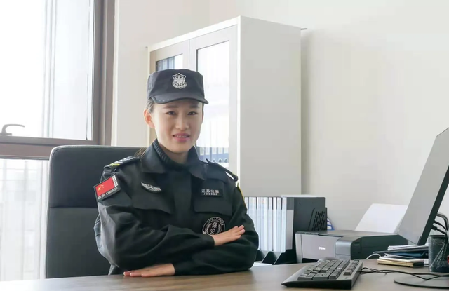 保安工资一般多少钱月，2015上海保安工资多少（95后女大学生从设计院辞职）