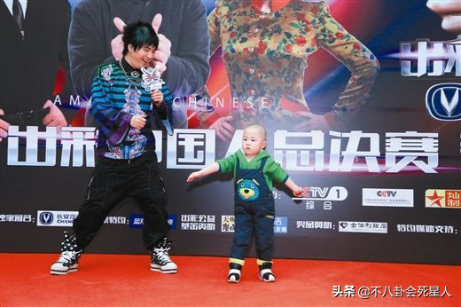 人前风光无限，人后被亲妈当成“提款机”，这5位童星满是辛酸泪