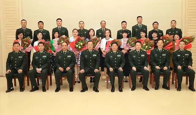 祁团长英雄团，祁发宝，英雄团长晋升大校