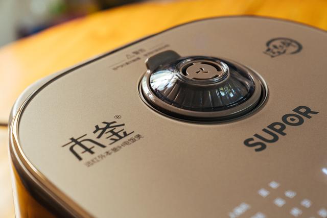 ptfe和特氟龙的区别，ptfe和特氟龙的区别是什么（到底是买国产还是进口）