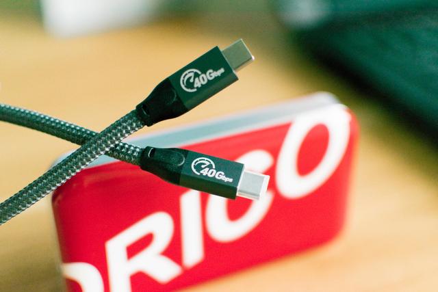 笔记本固态硬盘怎么选，怎么挑选笔记本电脑固态硬盘（用比内置硬盘还快的移动固态硬盘）