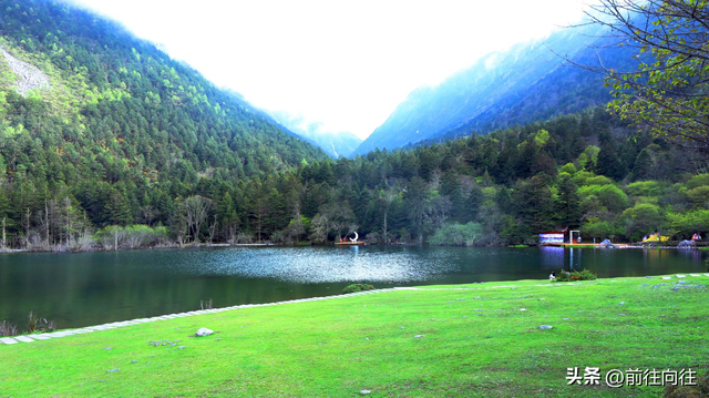 墨石公园属于哪个县城，墨石公园简介（必驾木格措墨石公园圣地理塘）