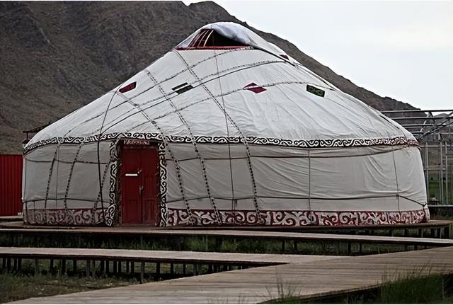 民族的主要特征是什么，民族特征属于什么（但你知道他们最具特色的建筑特色是什么吗）