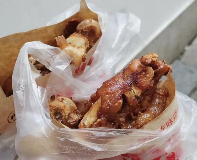 湖州必打卡美食，小吃一条街 衣裳街美食汇