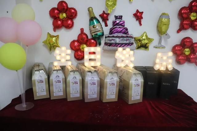 员工生日祝福语，员工生日祝福语八个字霸气（祝富轩全屋门窗Q2季度员工生日快乐）