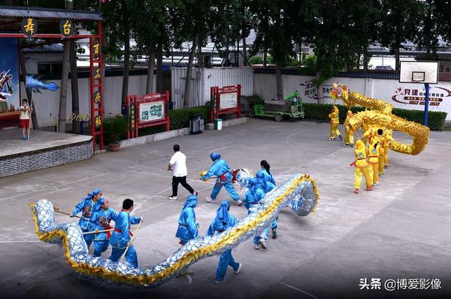 二龙戏珠，九街龙灯《二龙戏珠》（二龙戏珠是什么项目）