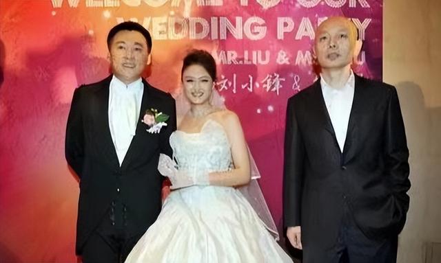 演员刘小锋：娶小16岁娇妻，婚后胖若两人，今51岁胖到观众认不出