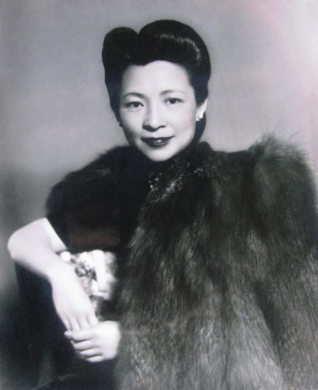 社交名媛是什么意思，社交名媛是什么意思呀（是理性与自信让她与幸福久久相伴）