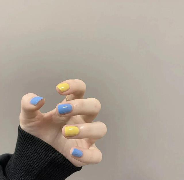 美甲单色款式图片，好看纯色美甲款式盘点（美甲♥温柔纯色系）