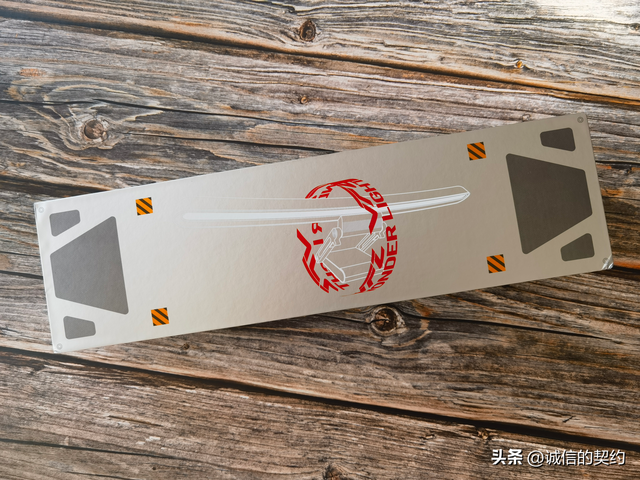 暖白光和白光的区别，灯泡白光与暖白光的区别（说说我使用VFZ屏幕挂灯的感受）