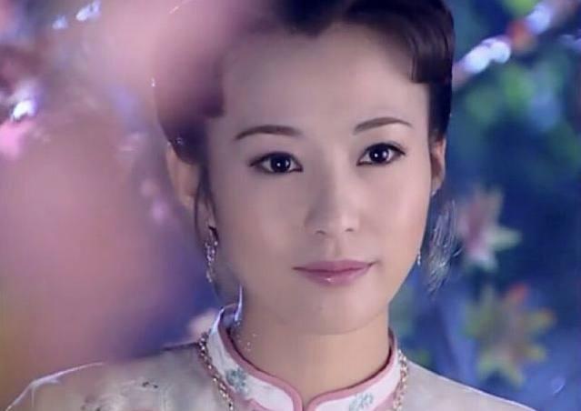 秃头留什么发型，秃头留什么发型好（同样是光头造型）