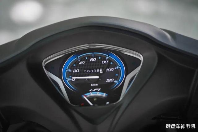 五羊本田喜鲨125踏板摩托车推荐，五羊本田发布2022款SCR125喜鲨