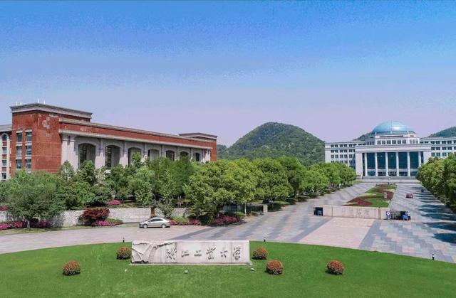 大连工业大学排名，2021大连工业大学排名（工业大学最新排名）