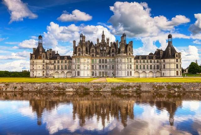 介绍法式宫殿城堡，法国文艺复兴时期最雄伟的城堡