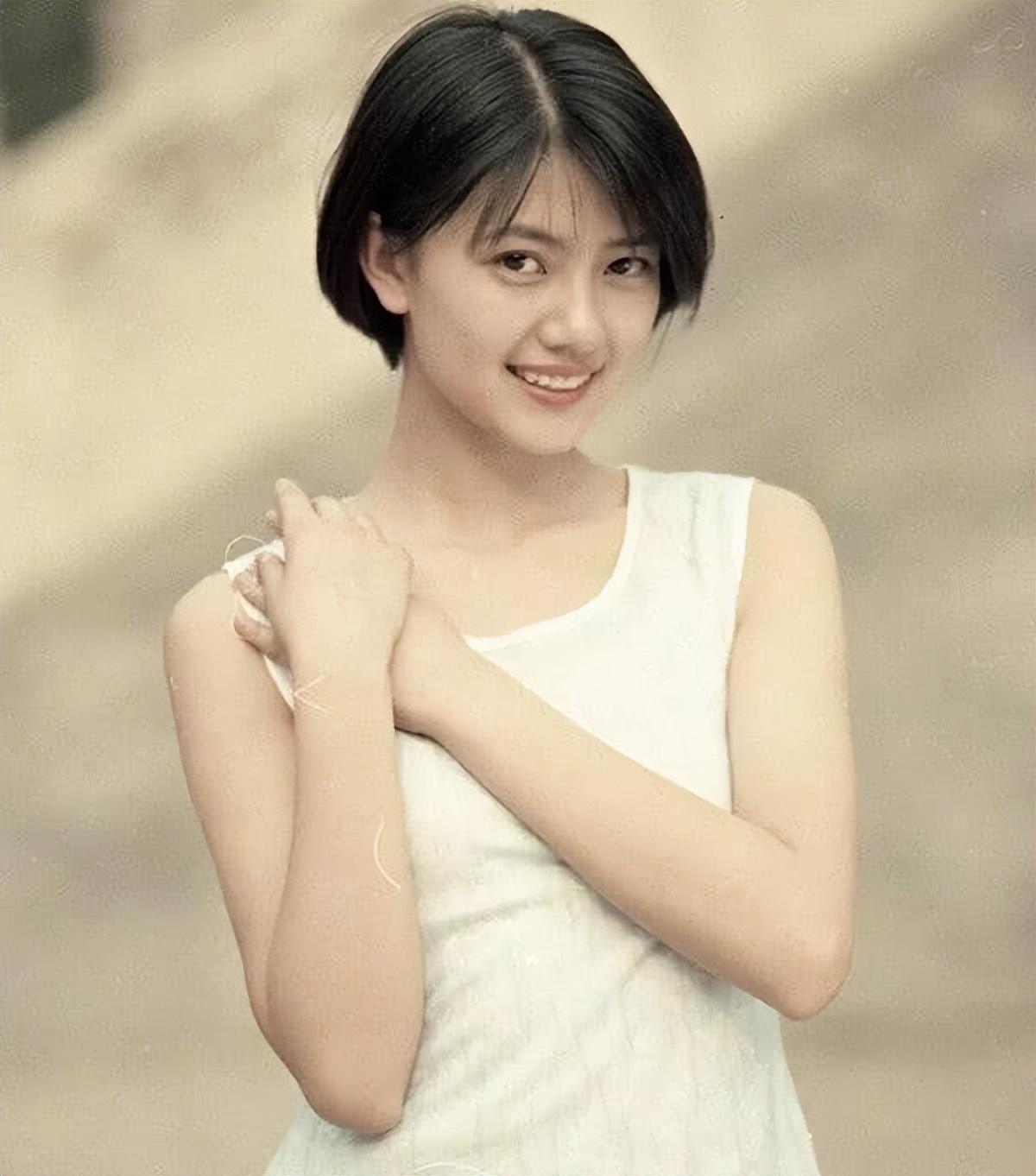 国民女神高圆圆五段恋情，高圆圆的变化太过明显