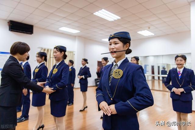 女生学大数据后悔了，女生学大数据很累吗（我们后悔选过的专业<一>）