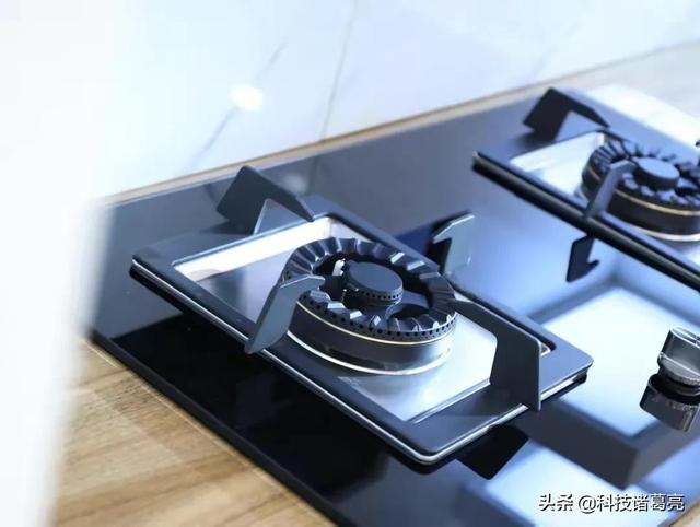 天然气燃气灶价格是多少，天然气燃气灶不打火是什么原因（300元的燃气灶和3000元的有什么区别）