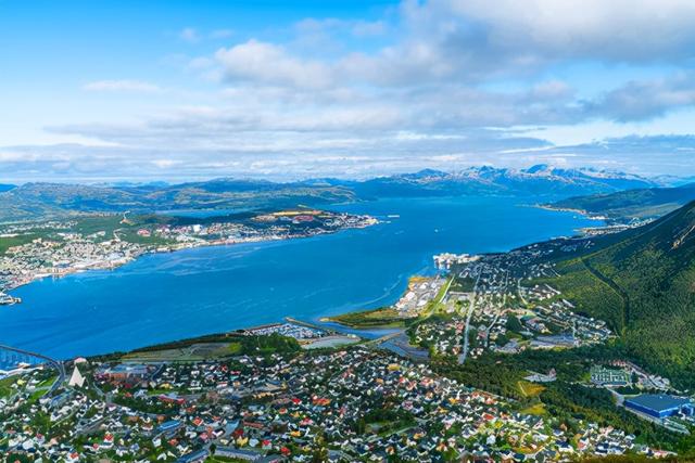 挪威一年四季都是冬天吗，挪威一年四季都很冷吗（在挪威生活和工作是一种什么体验）